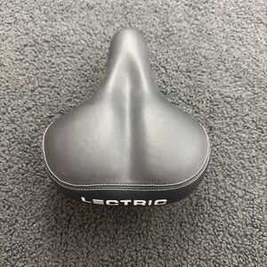 NEW ORIGINAL LECTRIC BLACK LEATHER  BIKE SEAT ××× MISSING SEAT POST CLAMP xxx